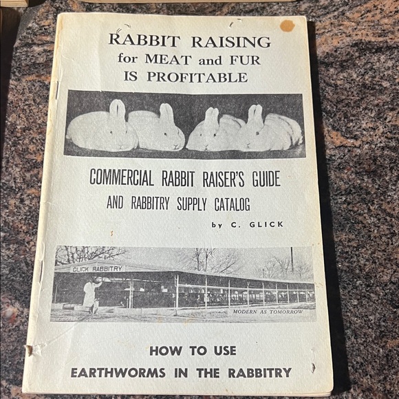 Vintage Rabbitry Book Collection - Picture 6 of 11